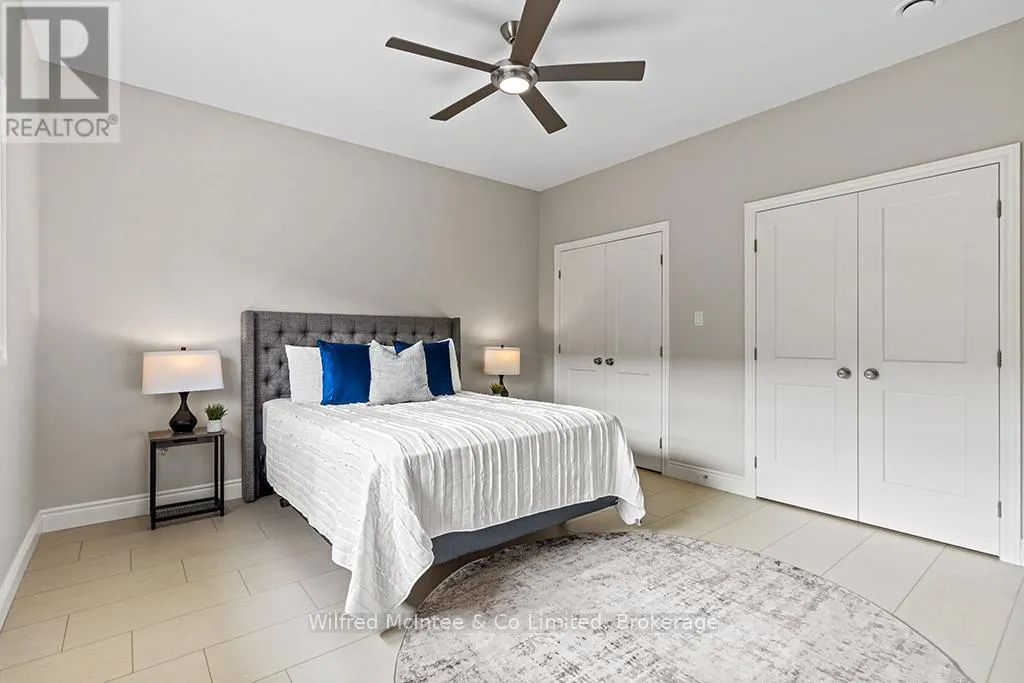 32 - 246 GREY STREET S, #32