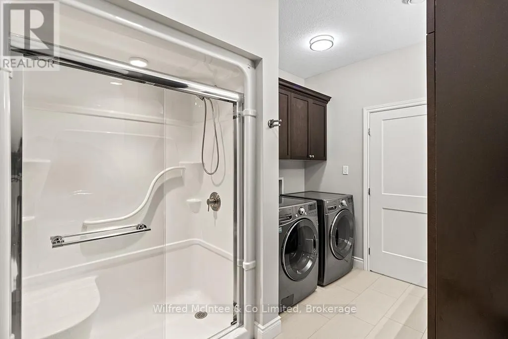 32 - 246 GREY STREET S, #32