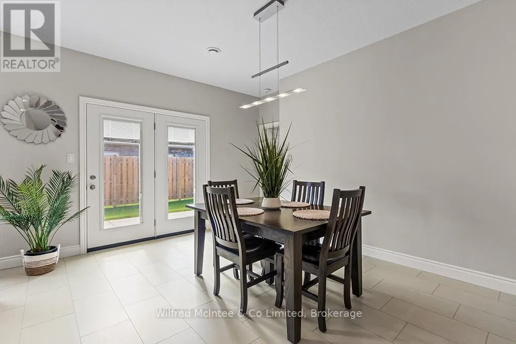 32 - 246 GREY STREET S, #32