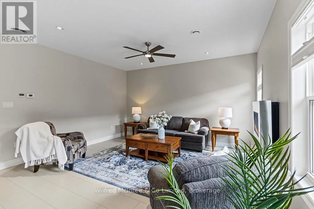 32 - 246 GREY STREET S, #32