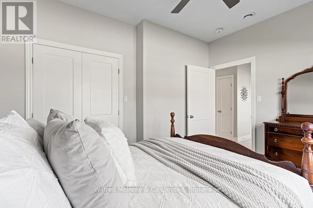 32 - 246 GREY STREET S, #32