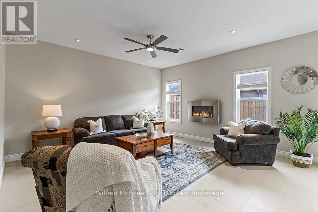 32 - 246 GREY STREET S, #32