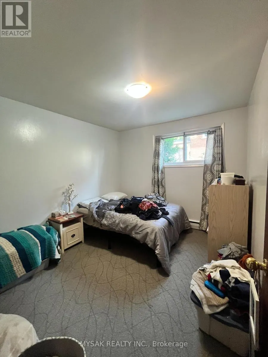 419 LANCASTER STREET W