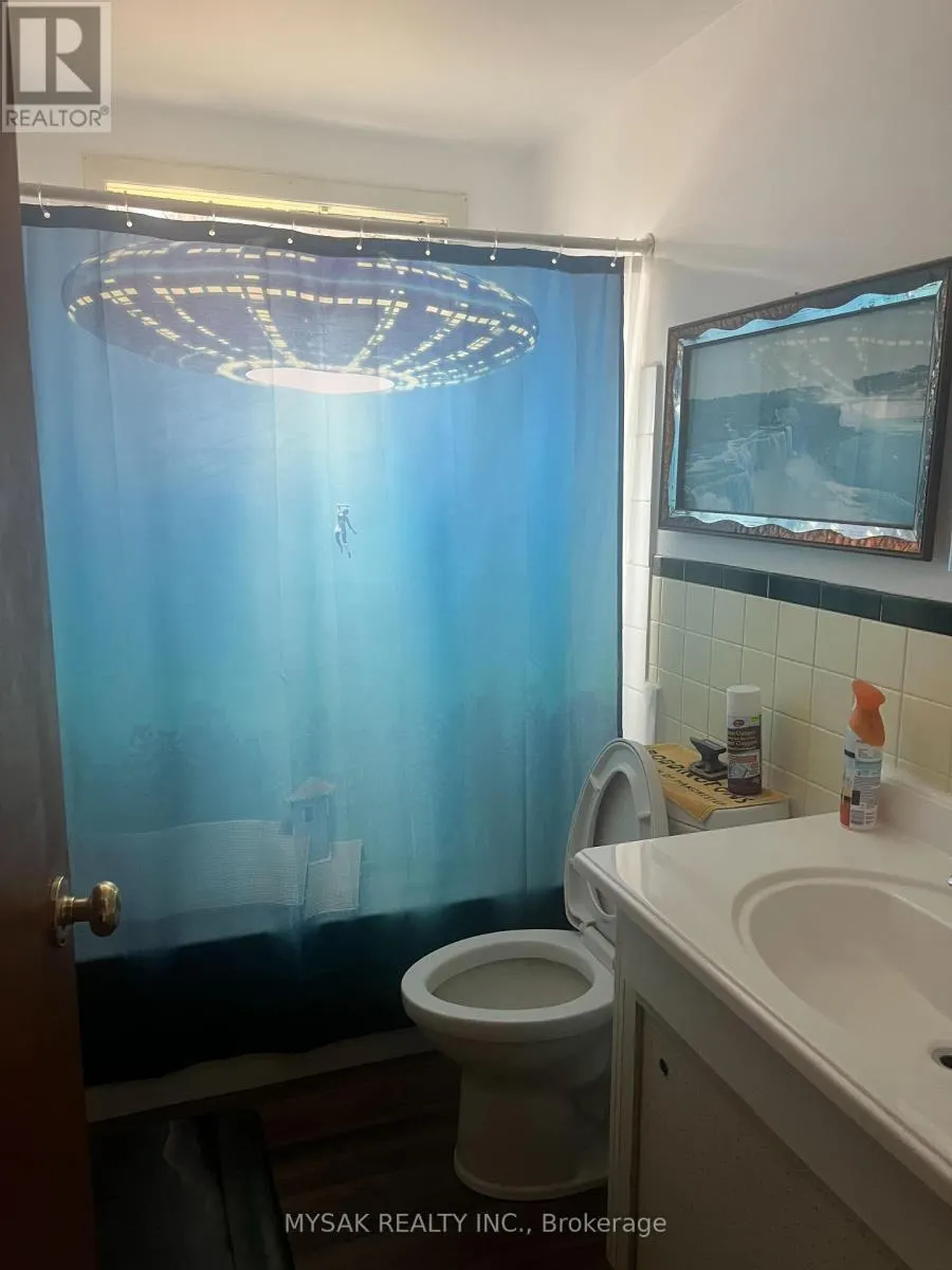 419 LANCASTER STREET W