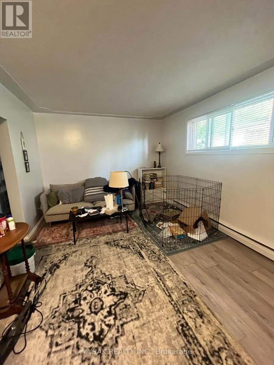 419 LANCASTER STREET W