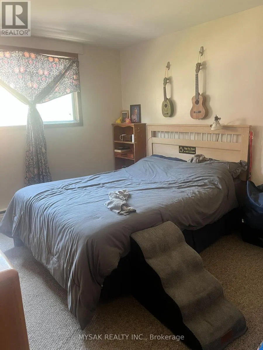 419 LANCASTER STREET W