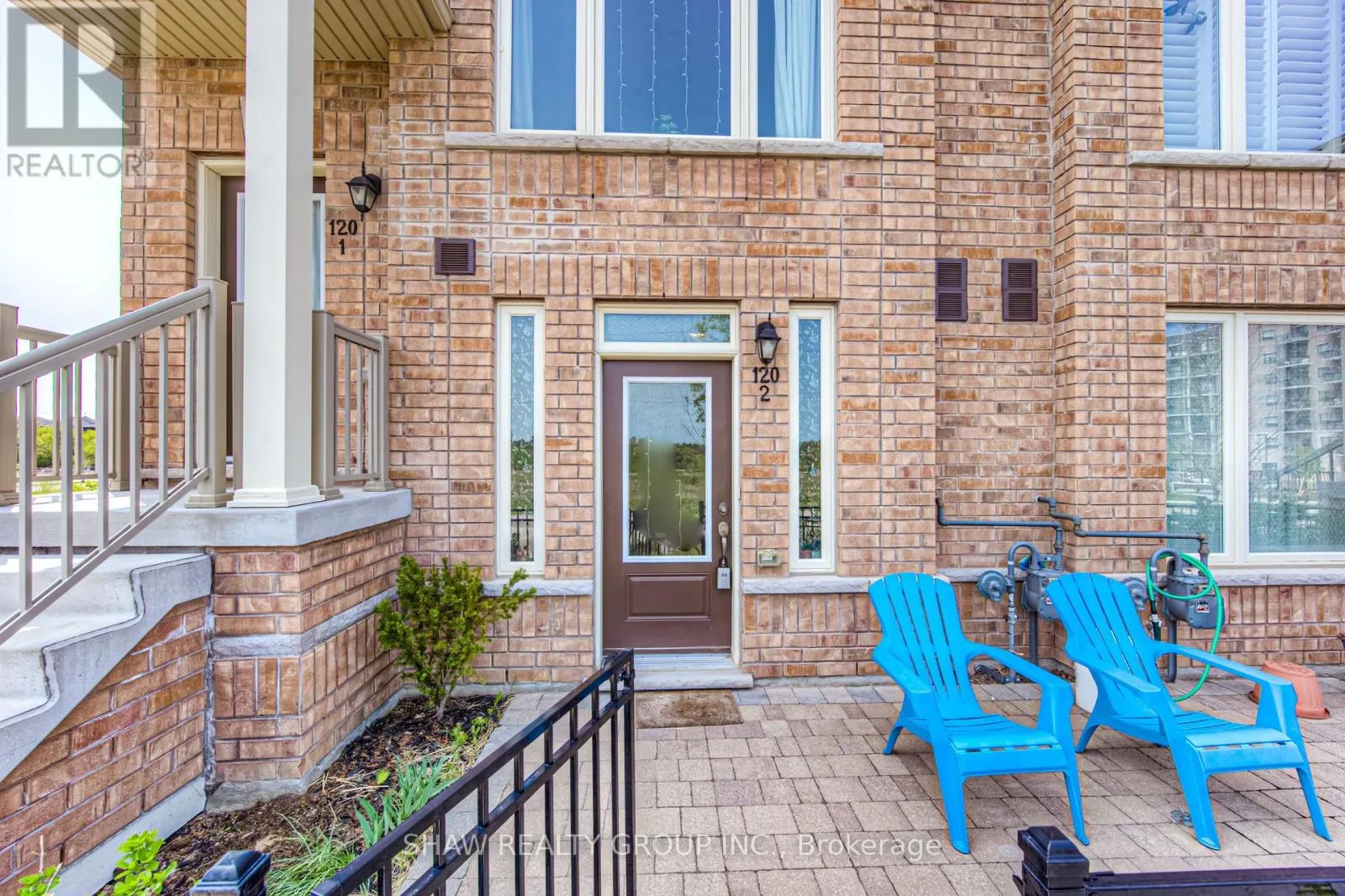 2 - 120 WATSON PARKWAY