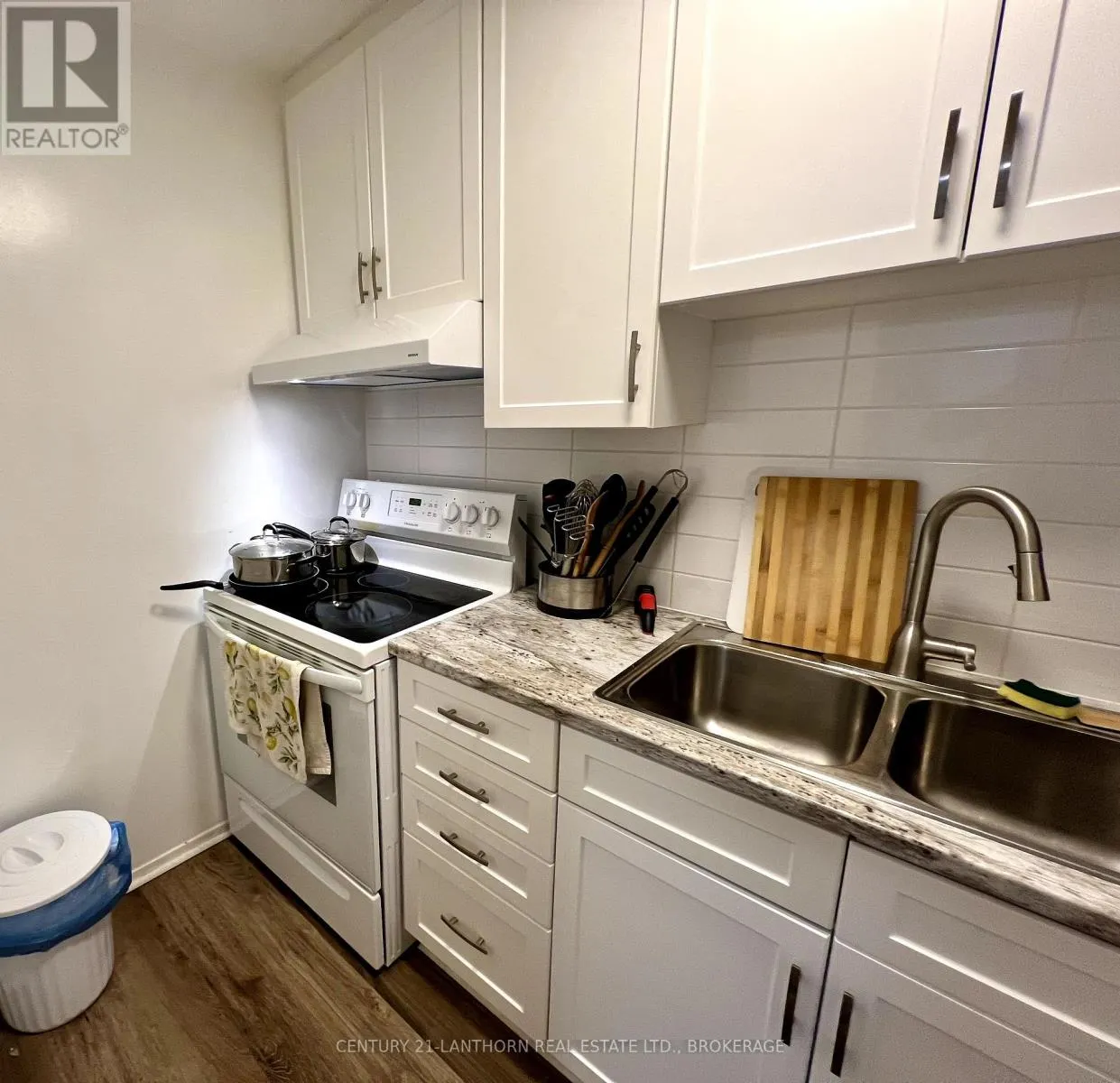 317 - 573 ARMSTRONG ROAD, #317