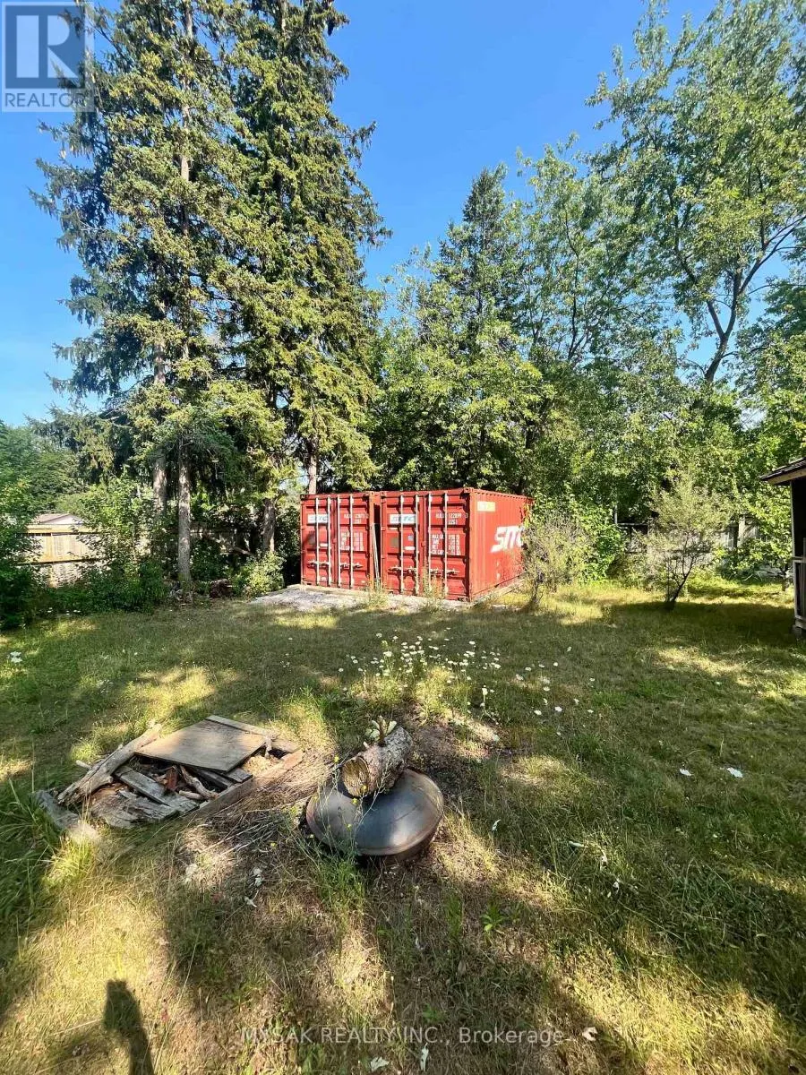 425 LANCASTER STREET W
