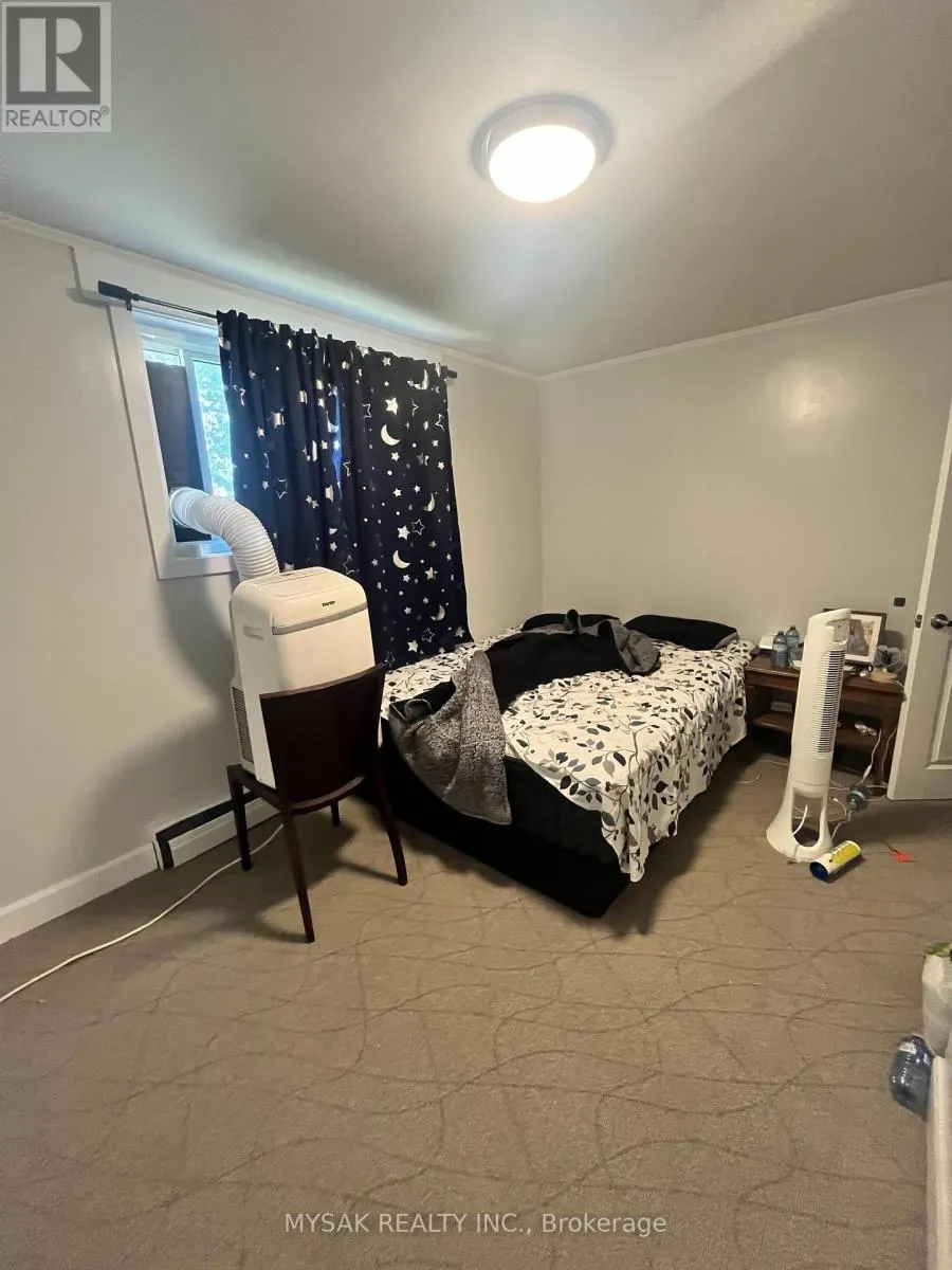 425 LANCASTER STREET W