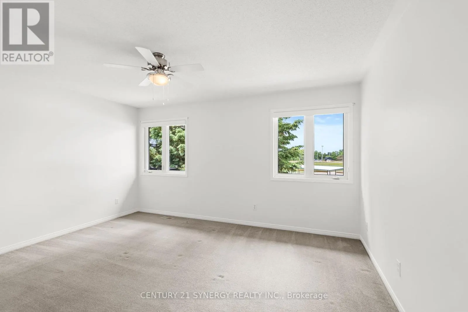 54 DR GORDON CRESCENT