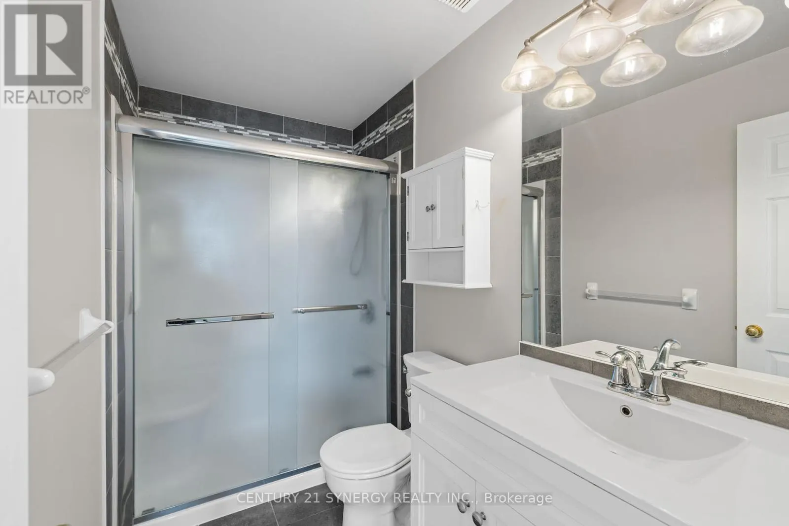54 DR GORDON CRESCENT