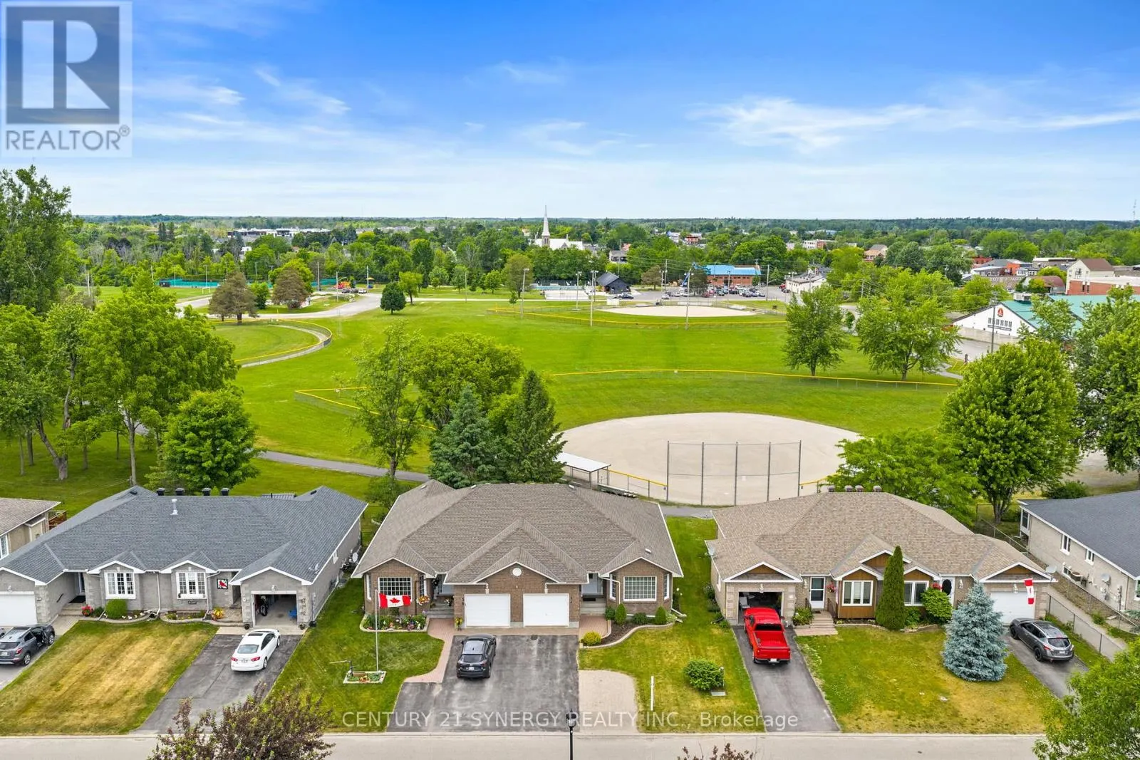 54 DR GORDON CRESCENT
