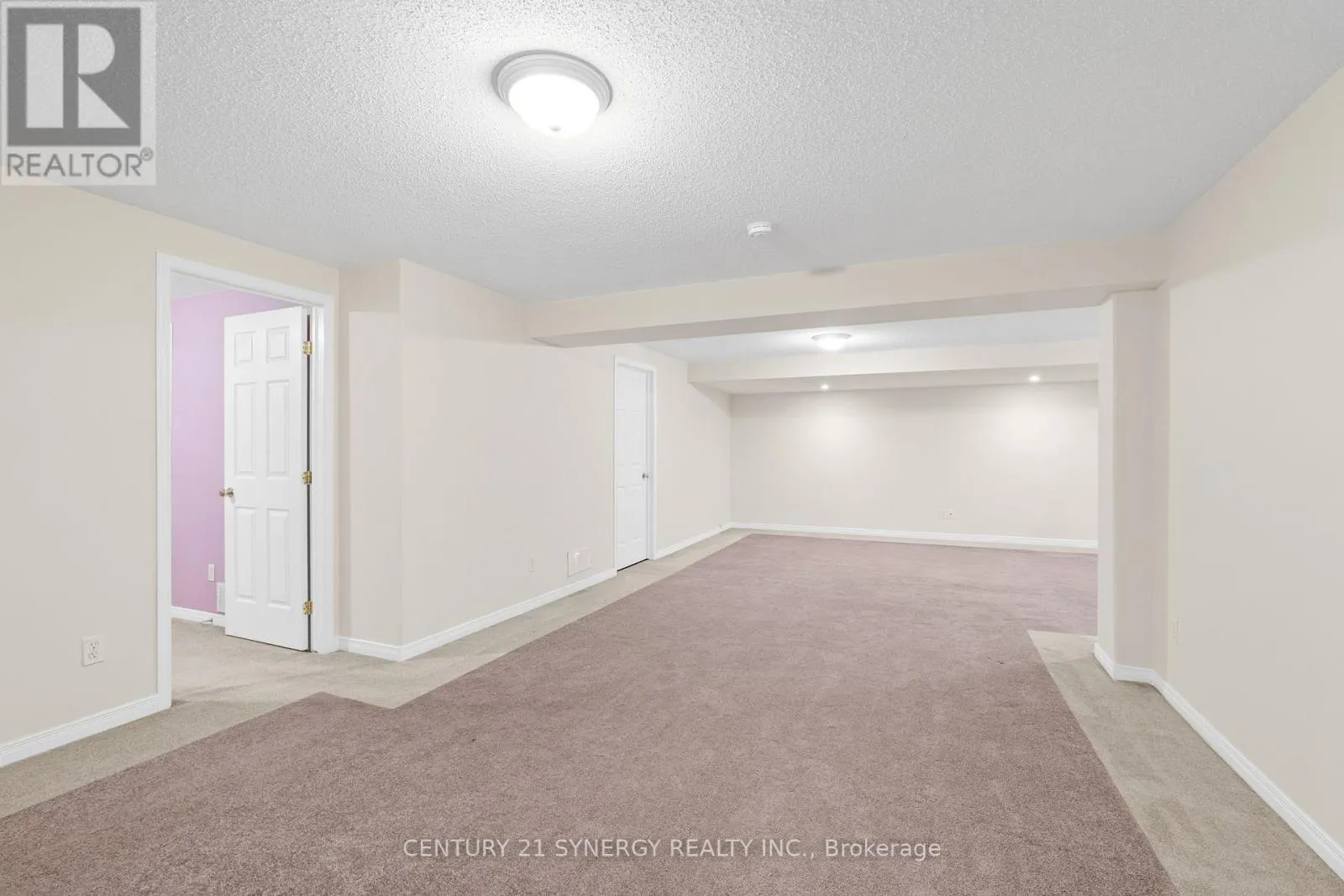 54 DR GORDON CRESCENT