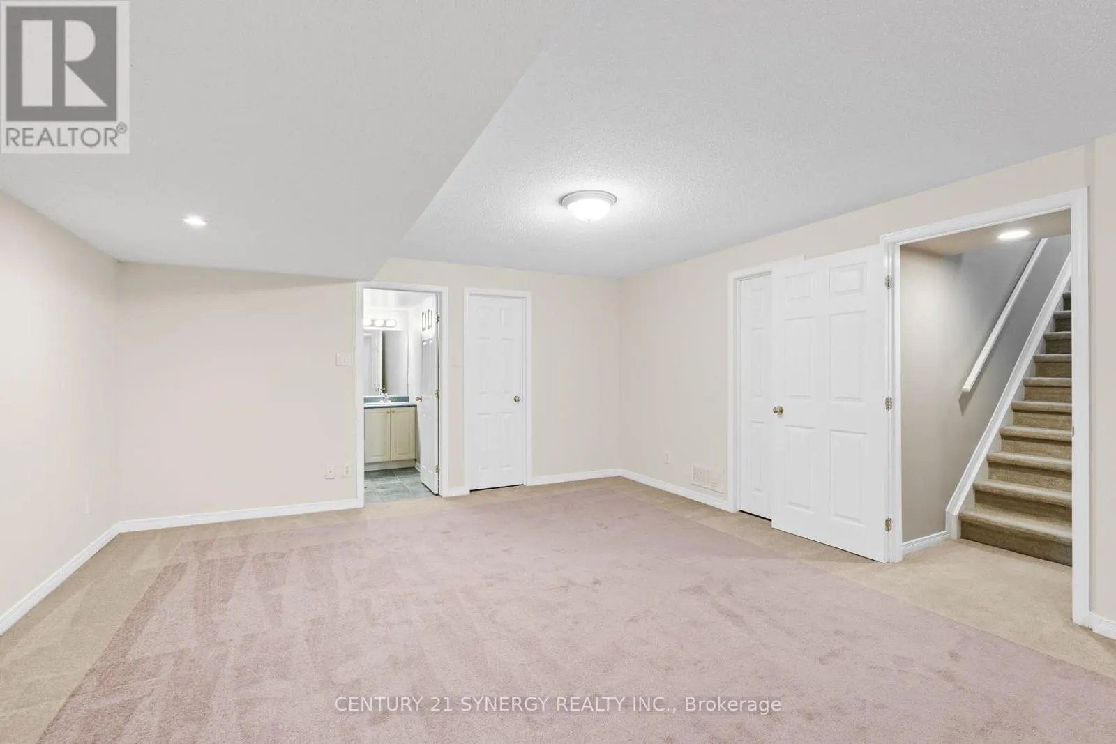 54 DR GORDON CRESCENT