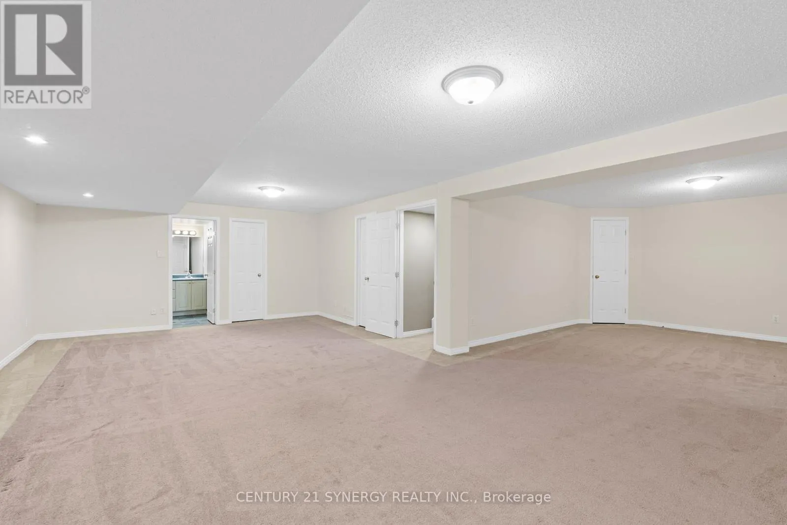 54 DR GORDON CRESCENT