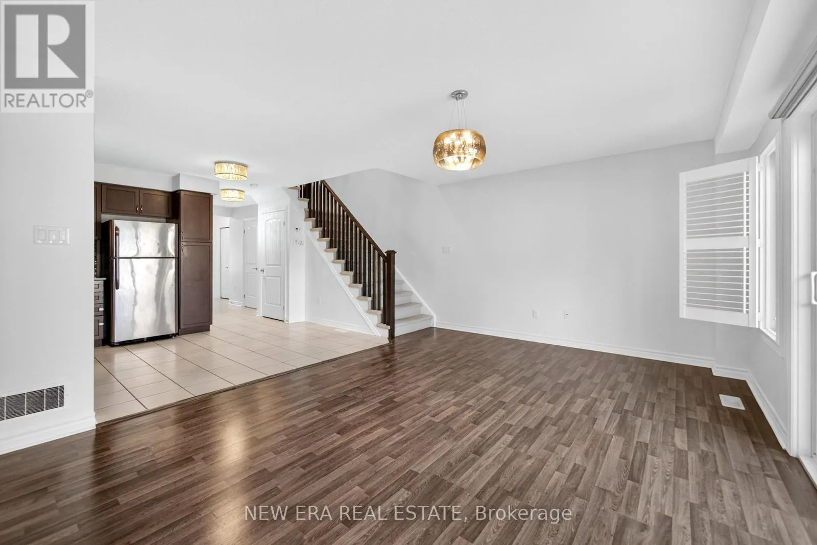 34 ARLINGTON CRESCENT