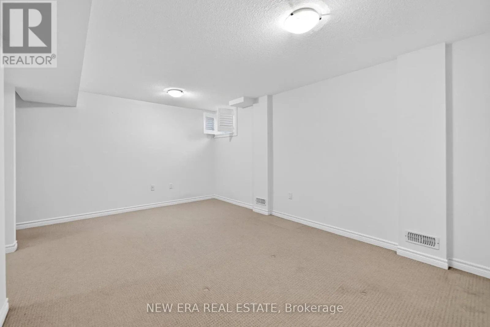 34 ARLINGTON CRESCENT