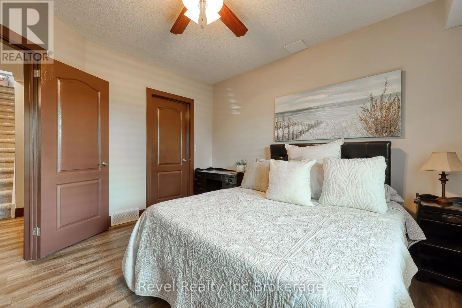 764 GARDEN COURT CRESCENT