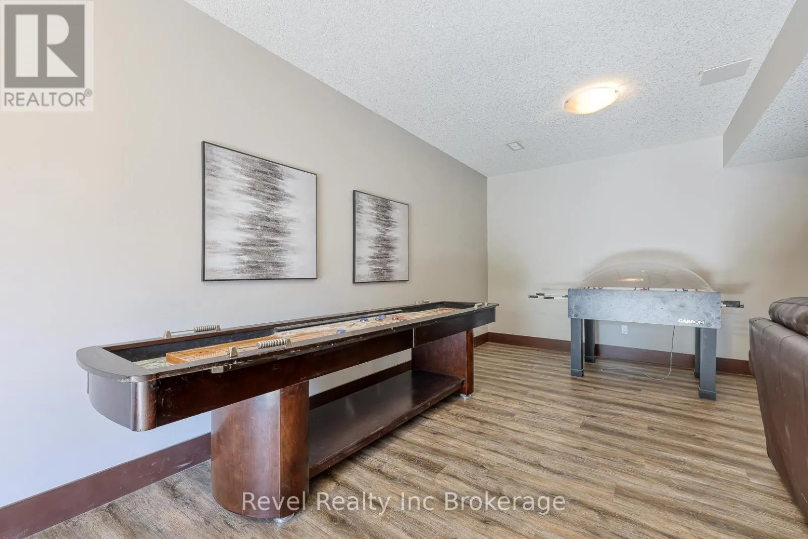 764 GARDEN COURT CRESCENT