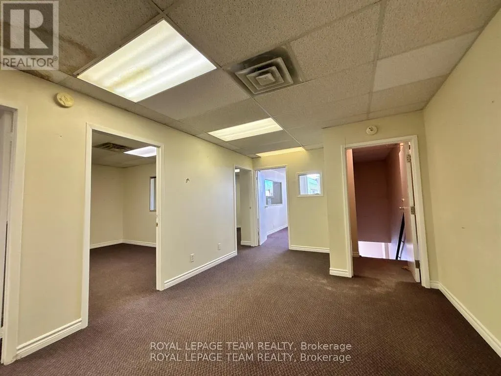 56 - 5450 CANOTEK ROAD