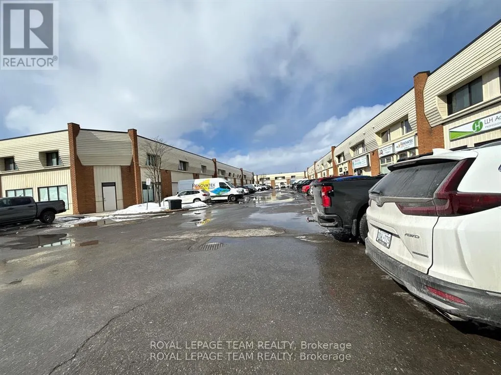 56 - 5450 CANOTEK ROAD