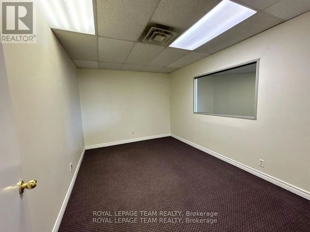 56 - 5450 CANOTEK ROAD