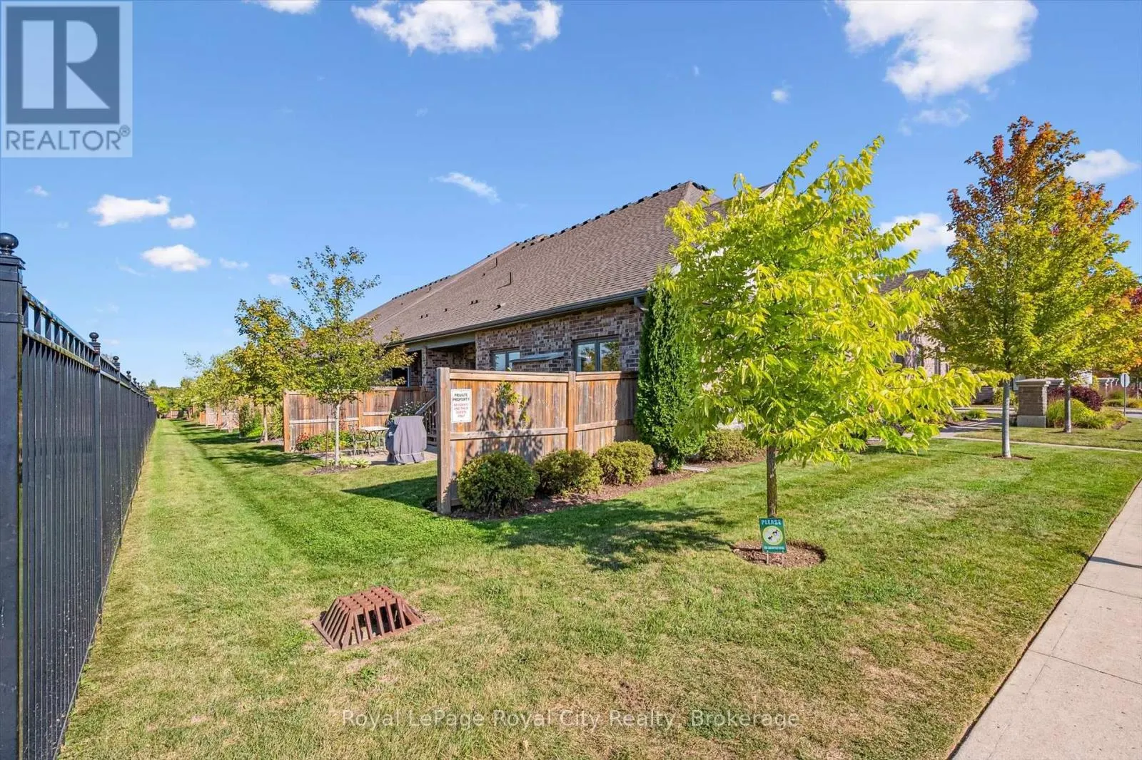 1 - 39 KAY CRESCENT, #1