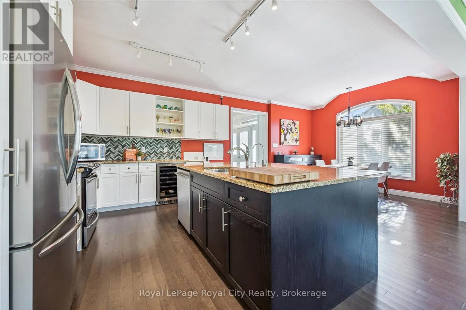 1 - 39 KAY CRESCENT, #1
