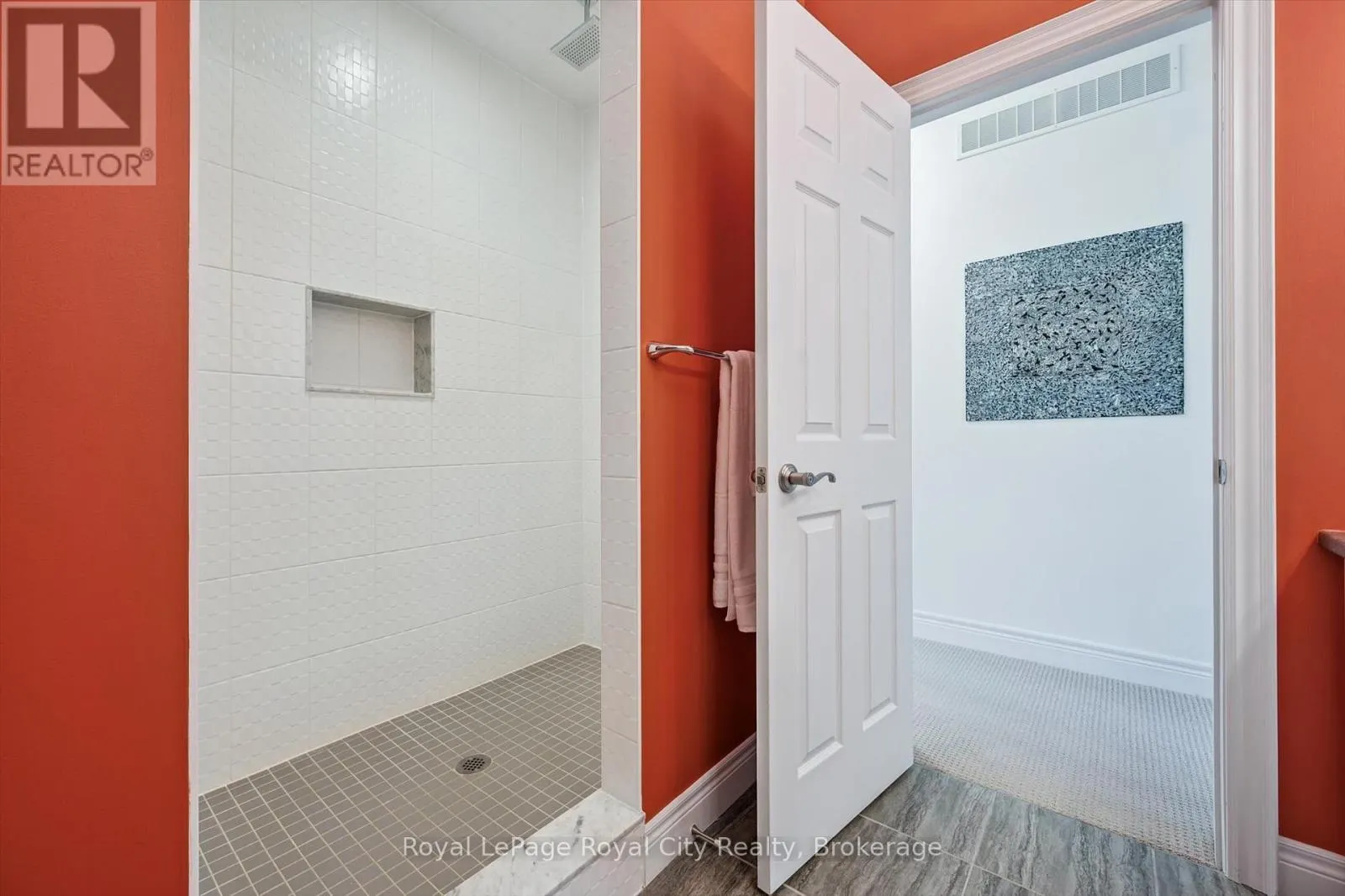1 - 39 KAY CRESCENT, #1