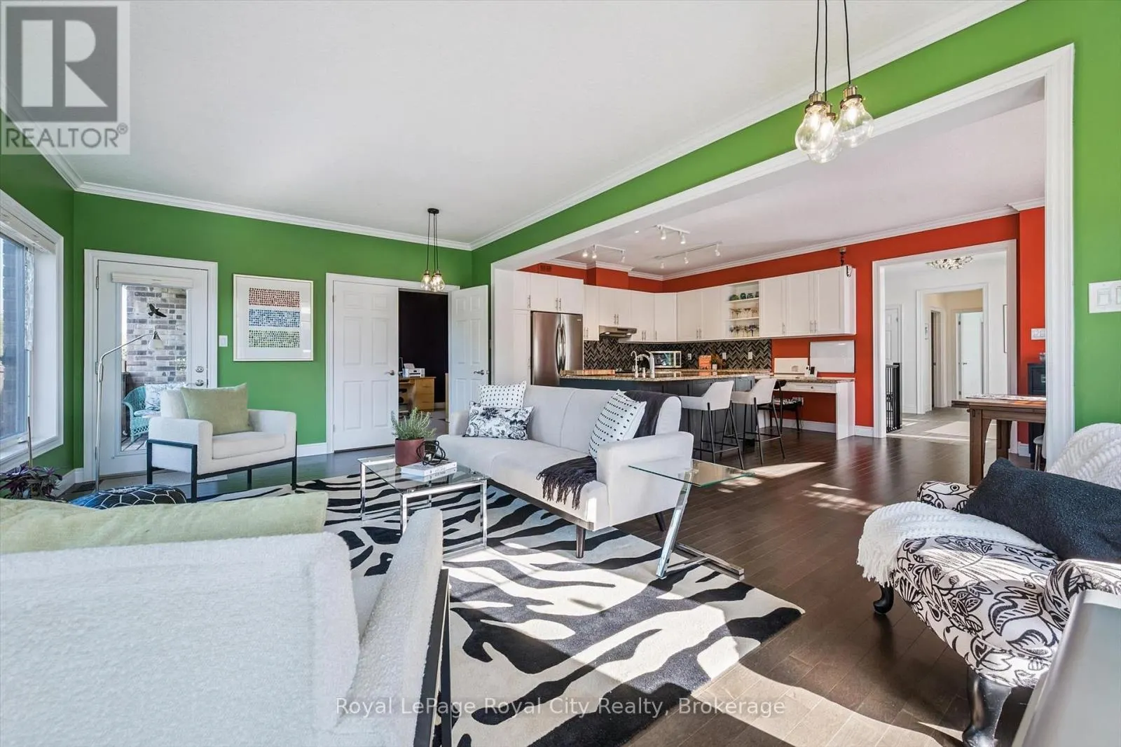 1 - 39 KAY CRESCENT, #1