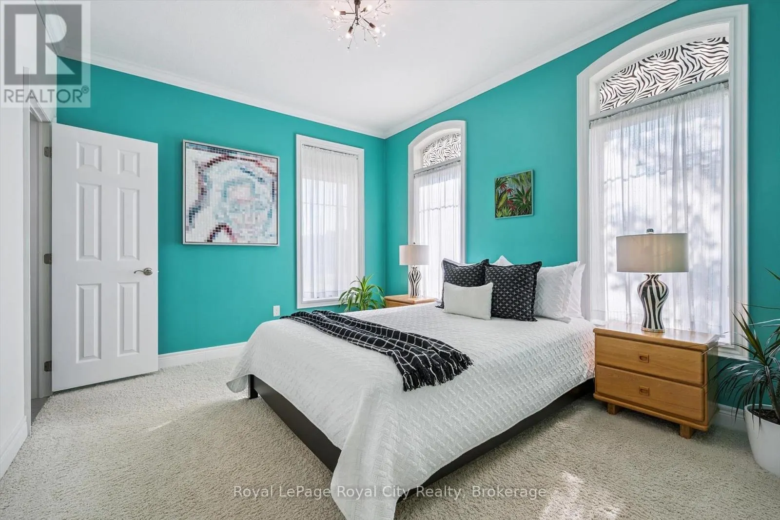 1 - 39 KAY CRESCENT, #1