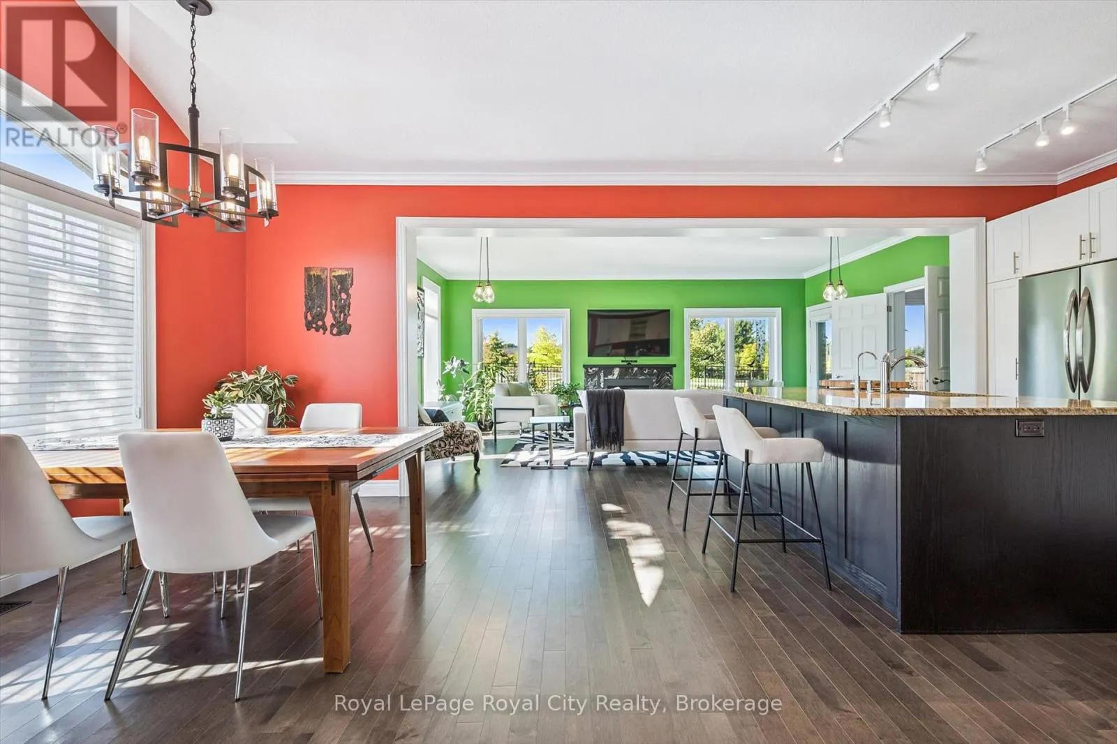1 - 39 KAY CRESCENT, #1