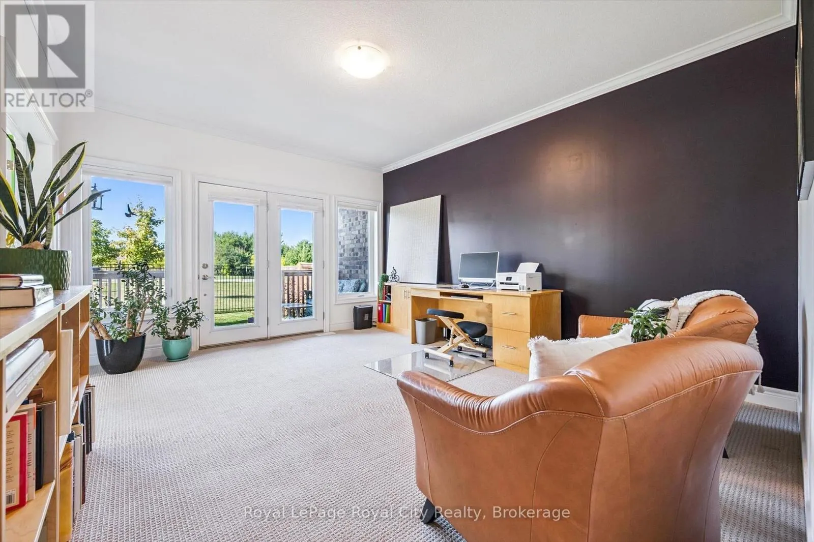 1 - 39 KAY CRESCENT, #1