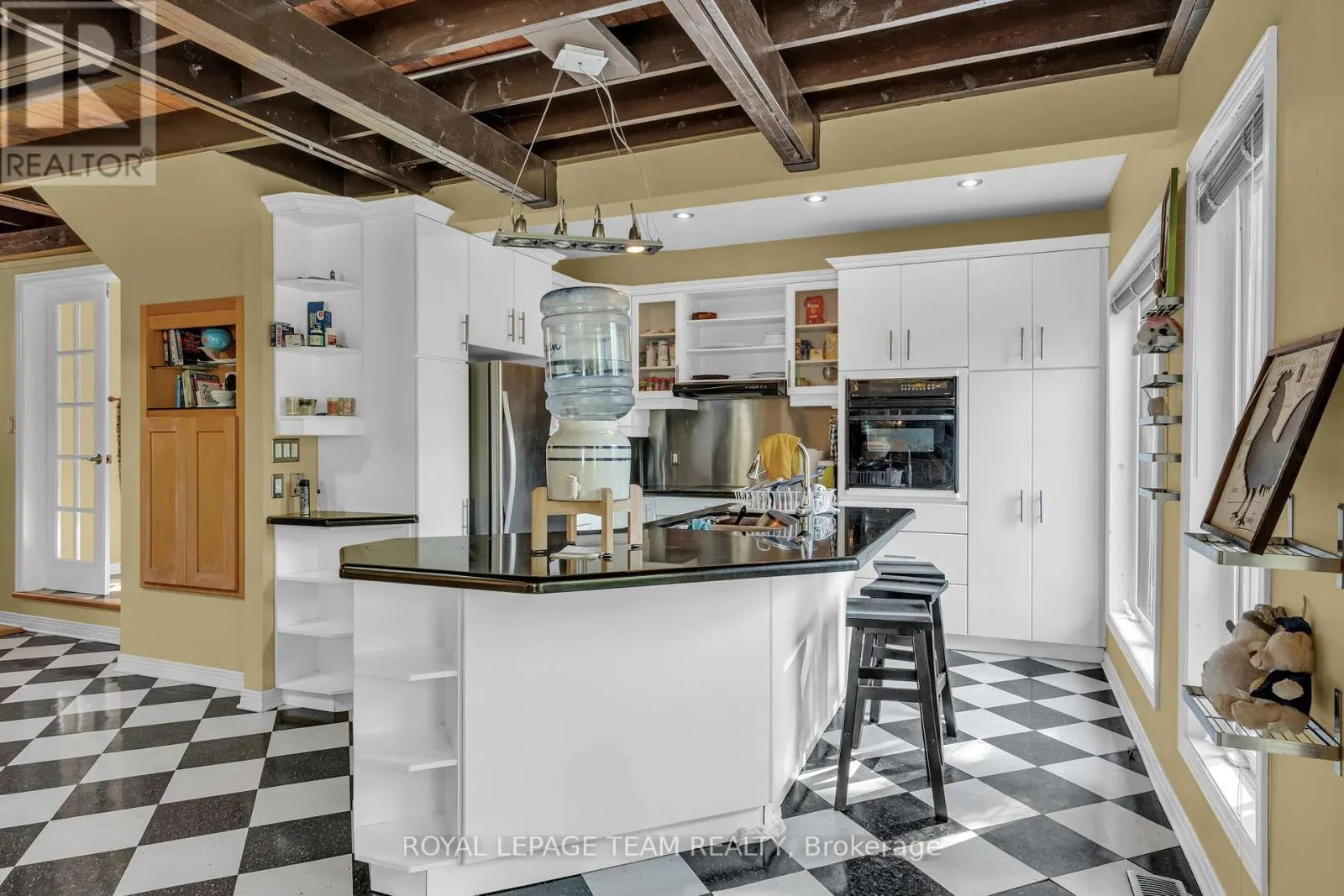 2322 SUMMERSIDE DRIVE