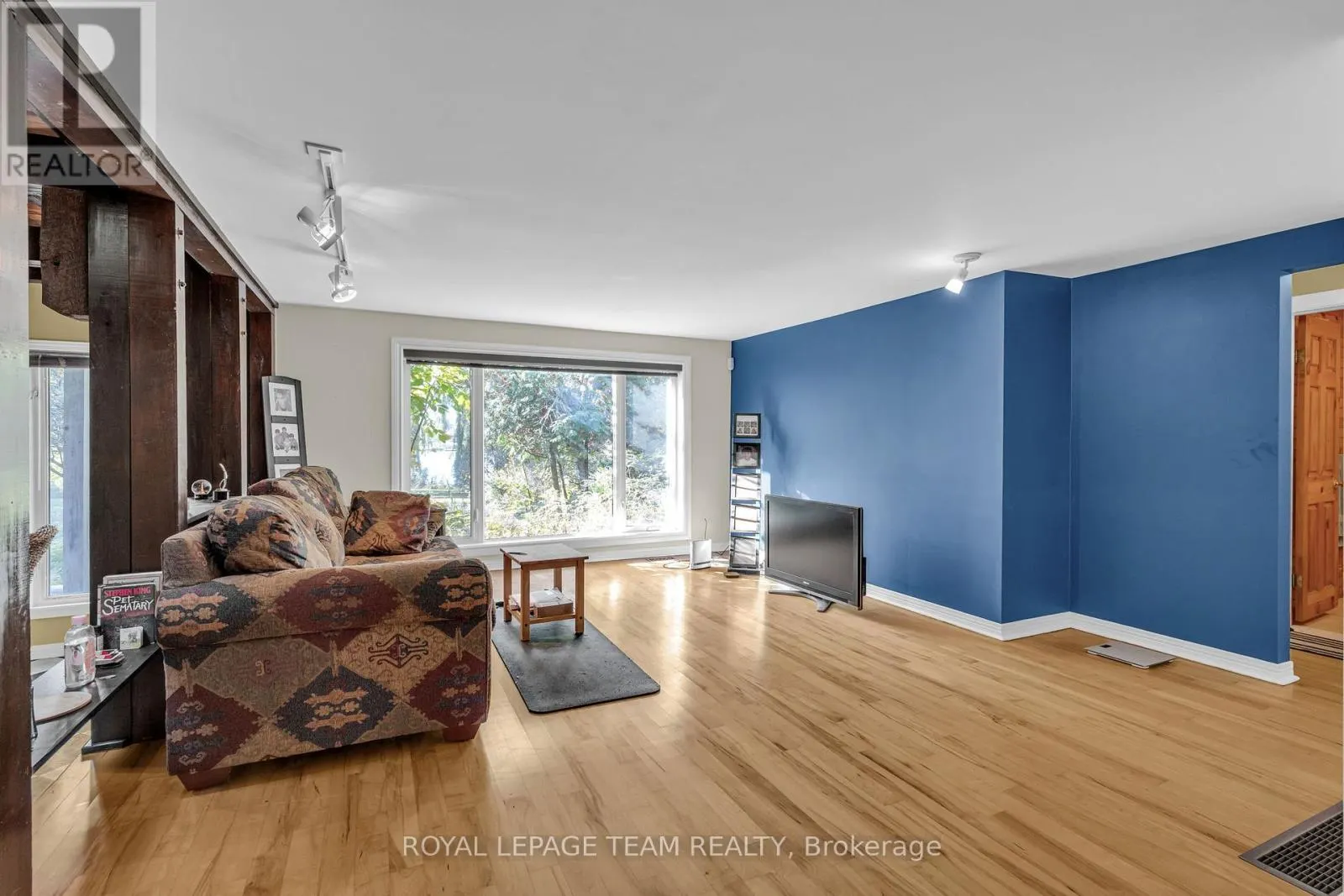 2322 SUMMERSIDE DRIVE