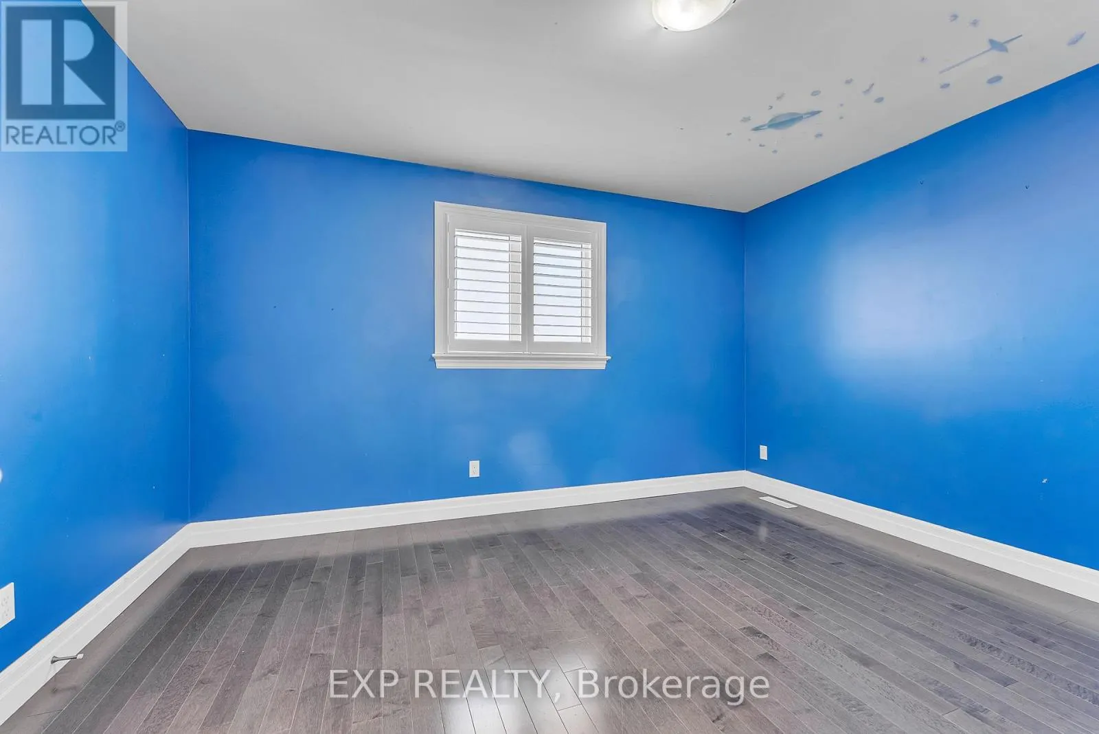 15 BEVAN DRIVE