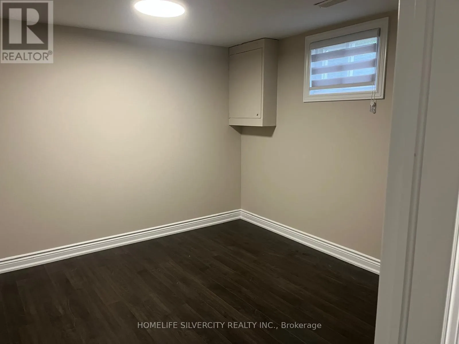 33 SWEETBRIAR DRIVE