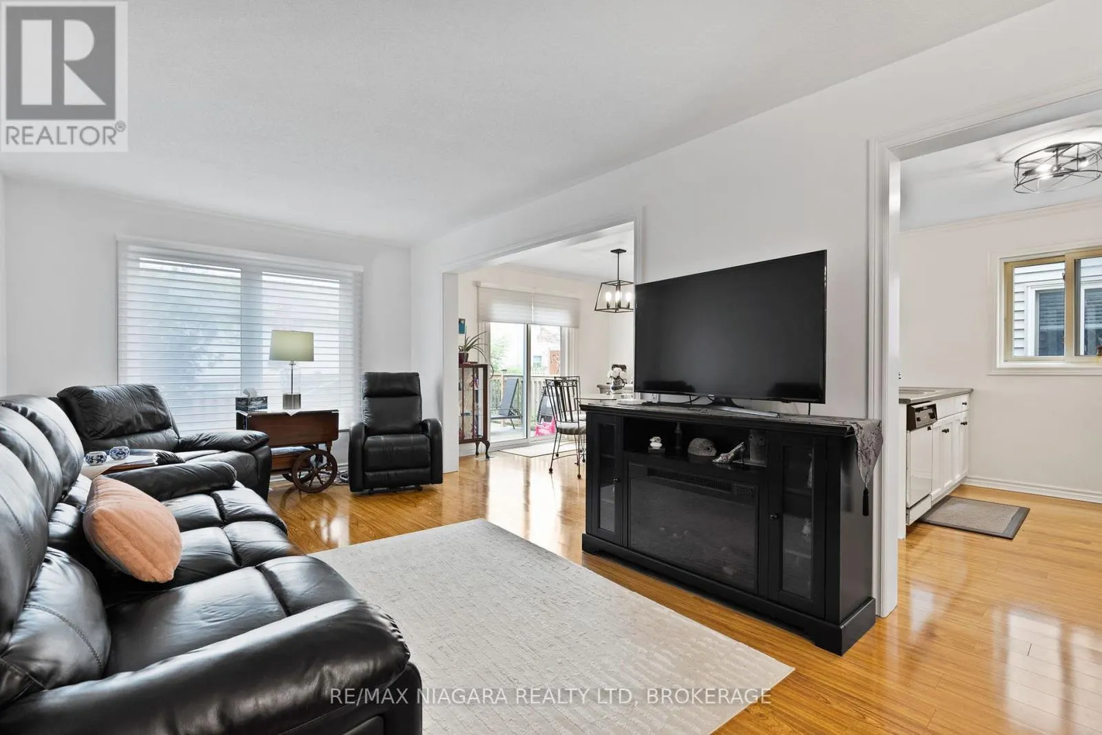 11 TERRAMA COURT