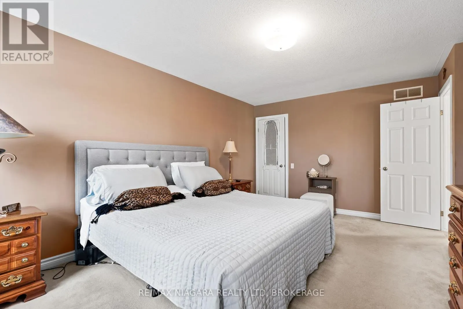 11 TERRAMA COURT