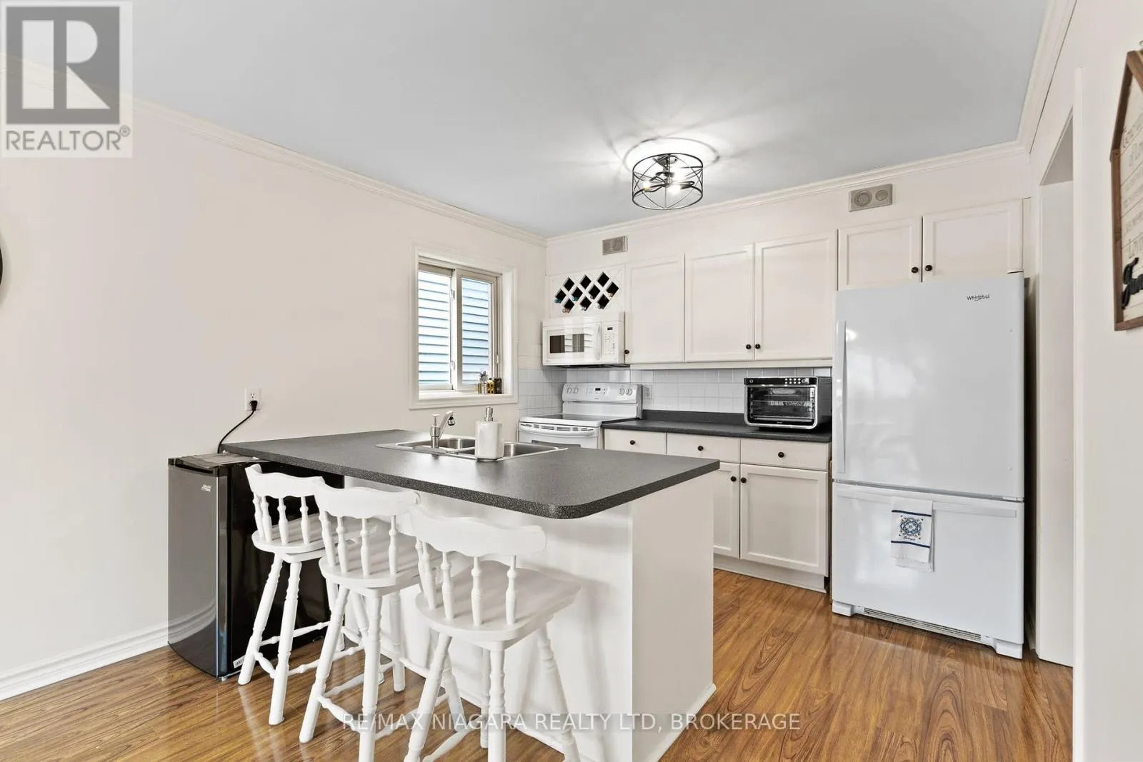 11 TERRAMA COURT