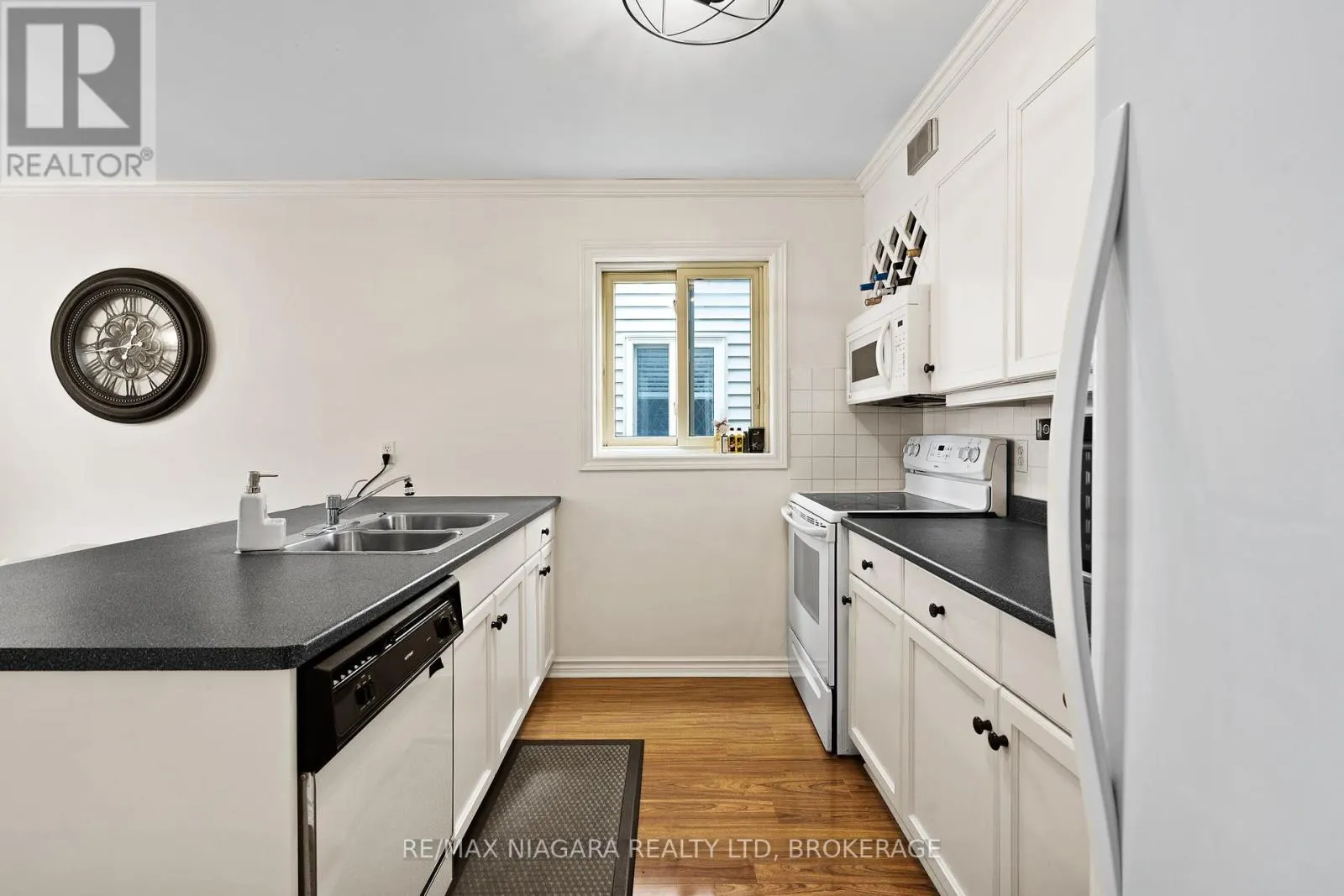 11 TERRAMA COURT