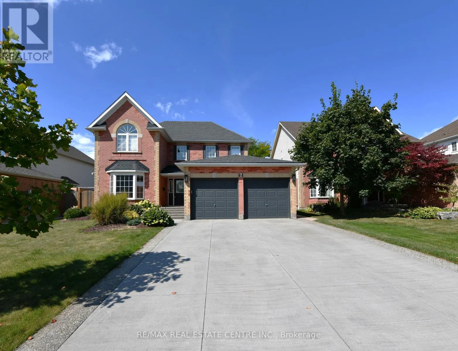 6 SHADYRIDGE PLACE