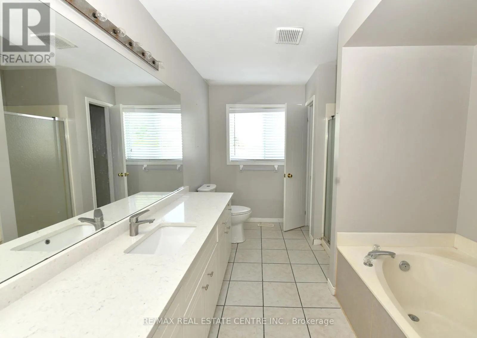 6 SHADYRIDGE PLACE