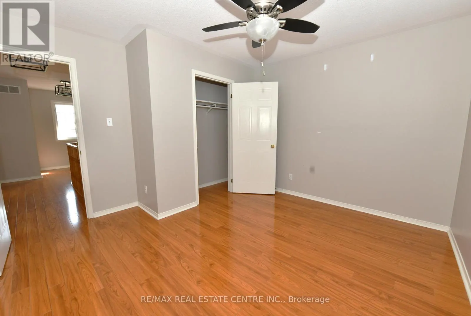 6 SHADYRIDGE PLACE