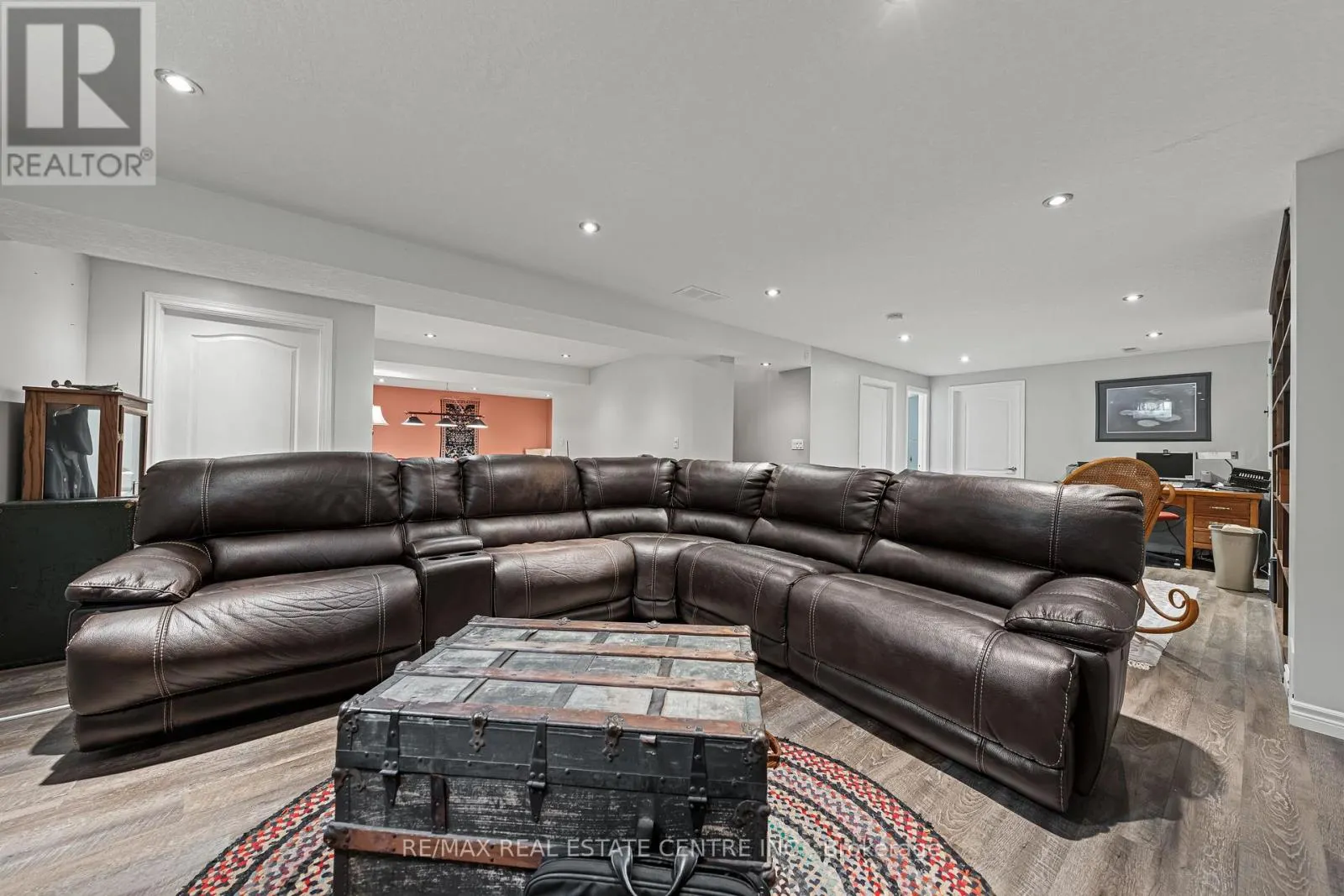 6 - 110 BEASLEY CRESCENT
