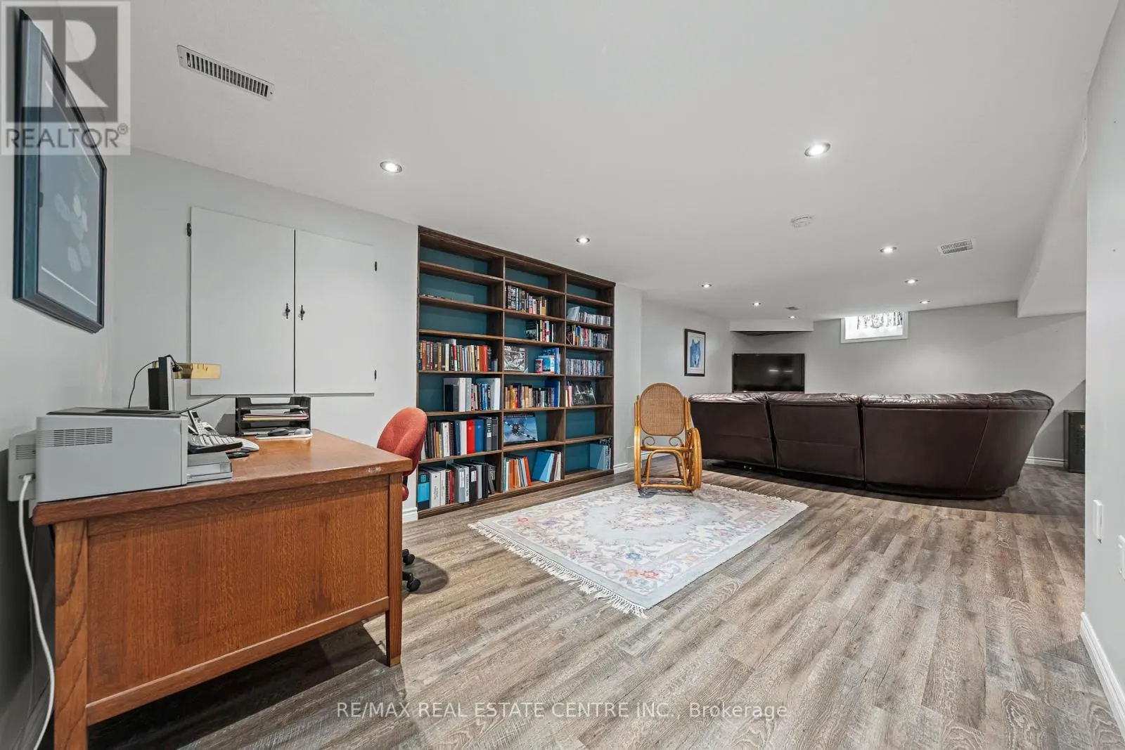6 - 110 BEASLEY CRESCENT
