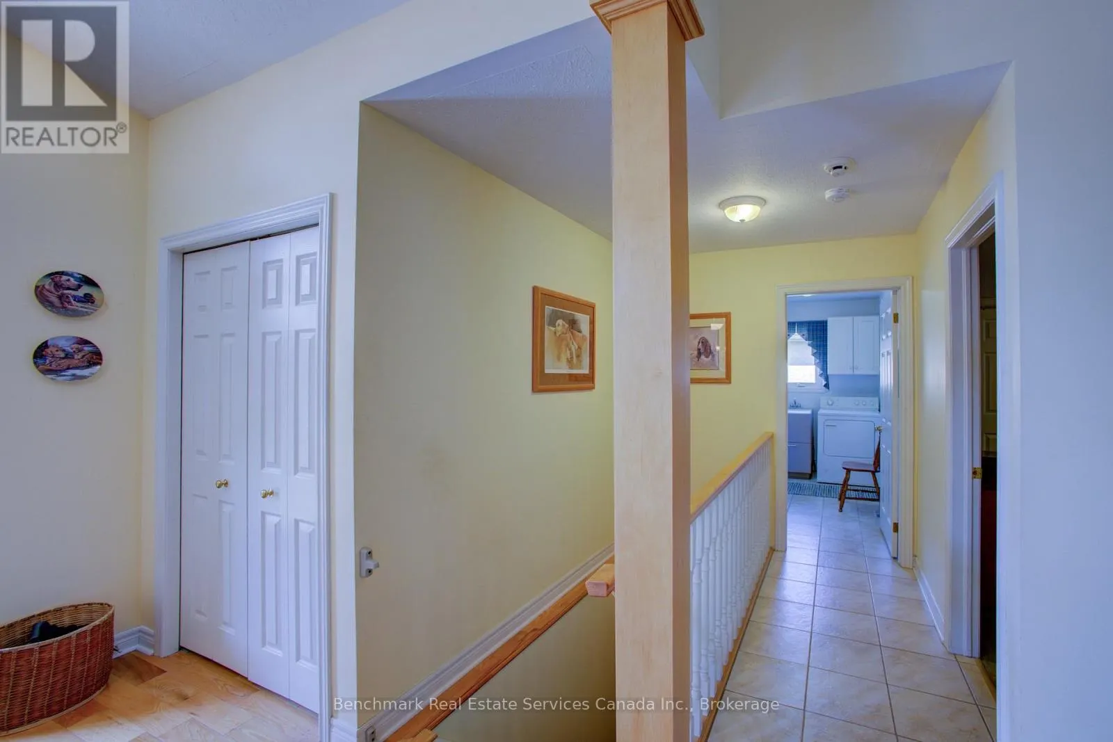 10 OAKWOOD COURT