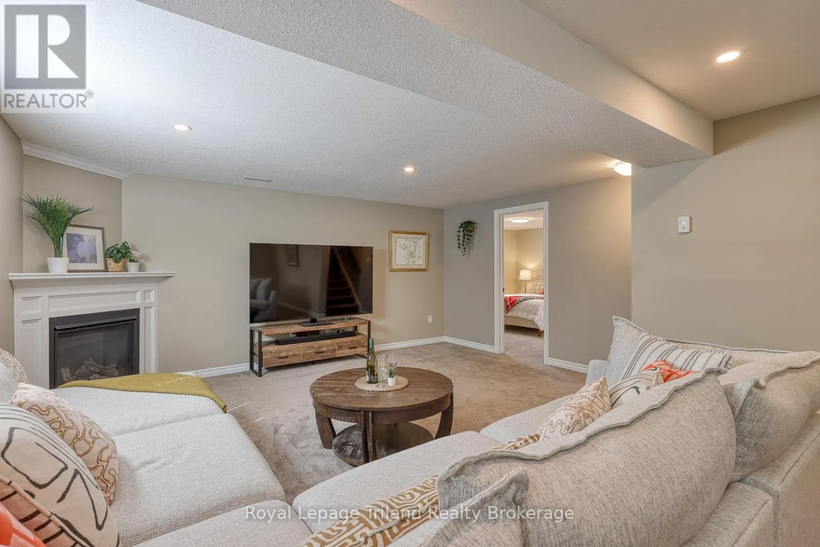 34 TARTAN DRIVE