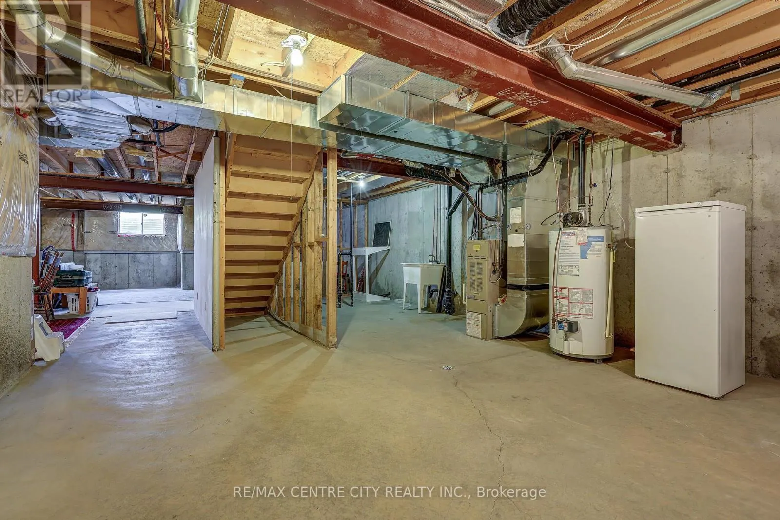 22 - 87 DONKER DRIVE, #22